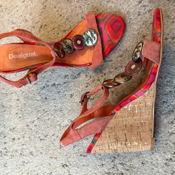 Desigual size 7 (37 Eur) EUC embellished Red and Orange Sandals Vibrant Style - Picture 10 of 16